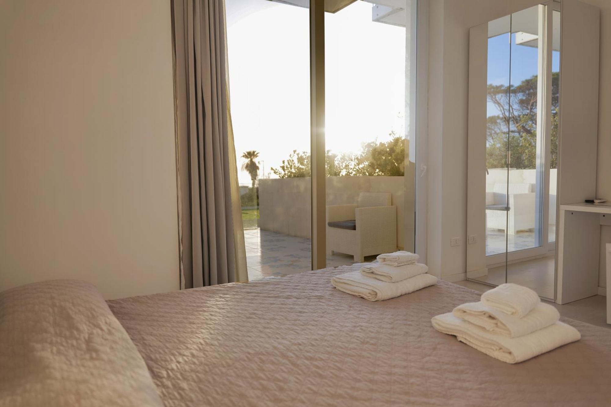 Artemide Mare Hotel 3*
