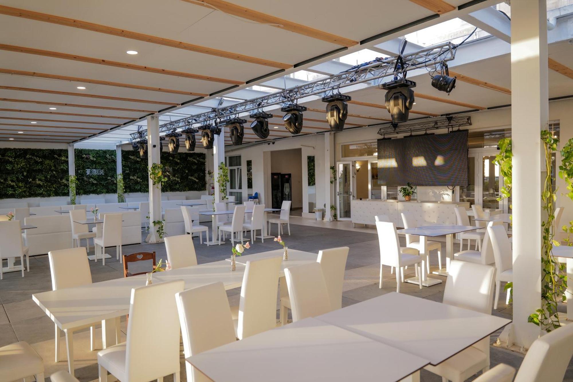 Hotel Artemide Mare Paestum