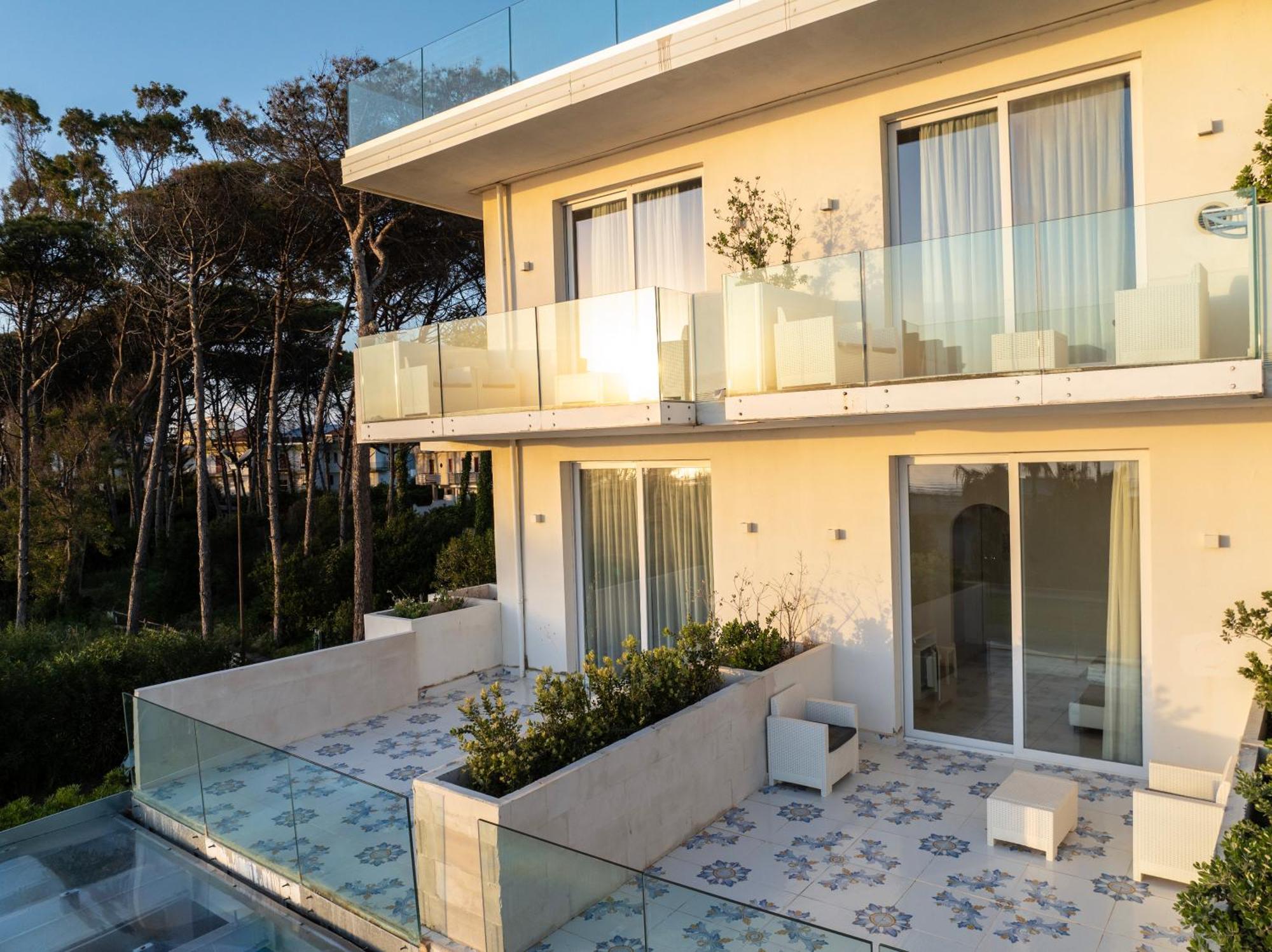 Artemide Mare 3*