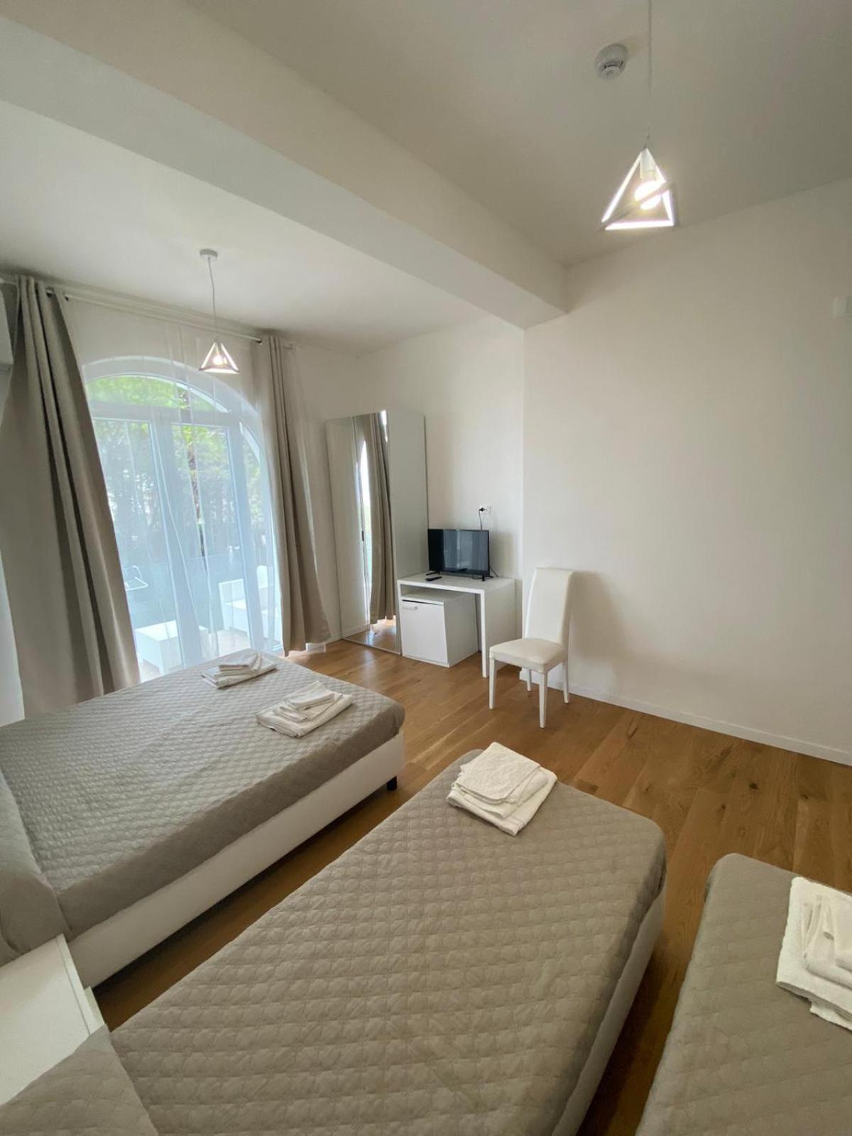 Hotel Artemide Mare Paestum