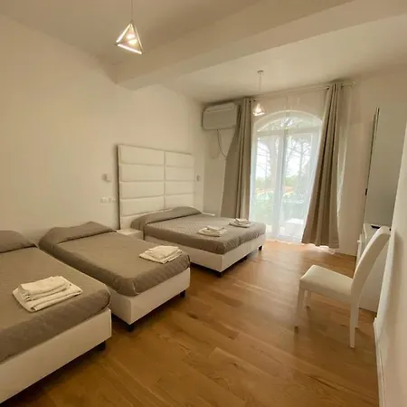 Hotel Artemide Mare Paestum Room photo