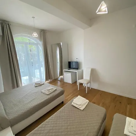 Hotel Artemide Mare Paestum Room photo