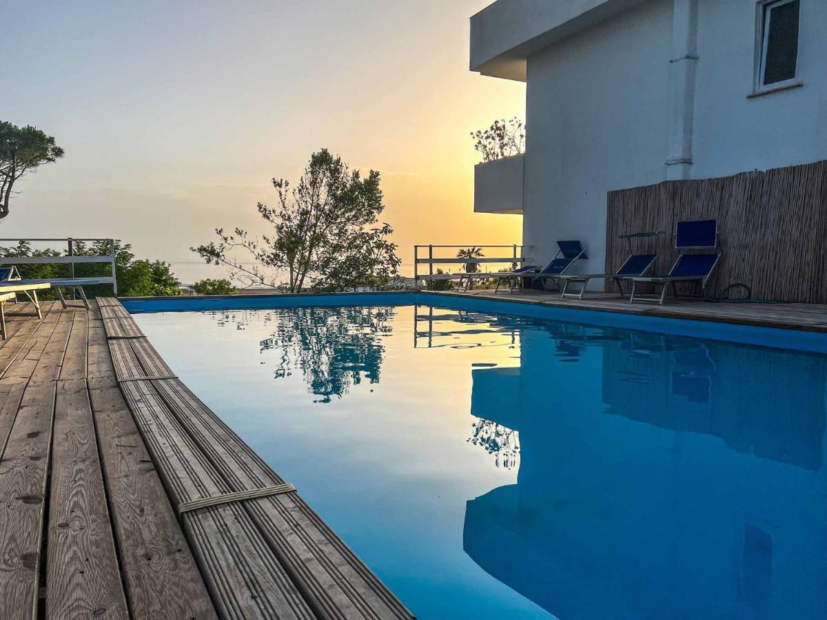 Hotel Artemide Mare Paestum