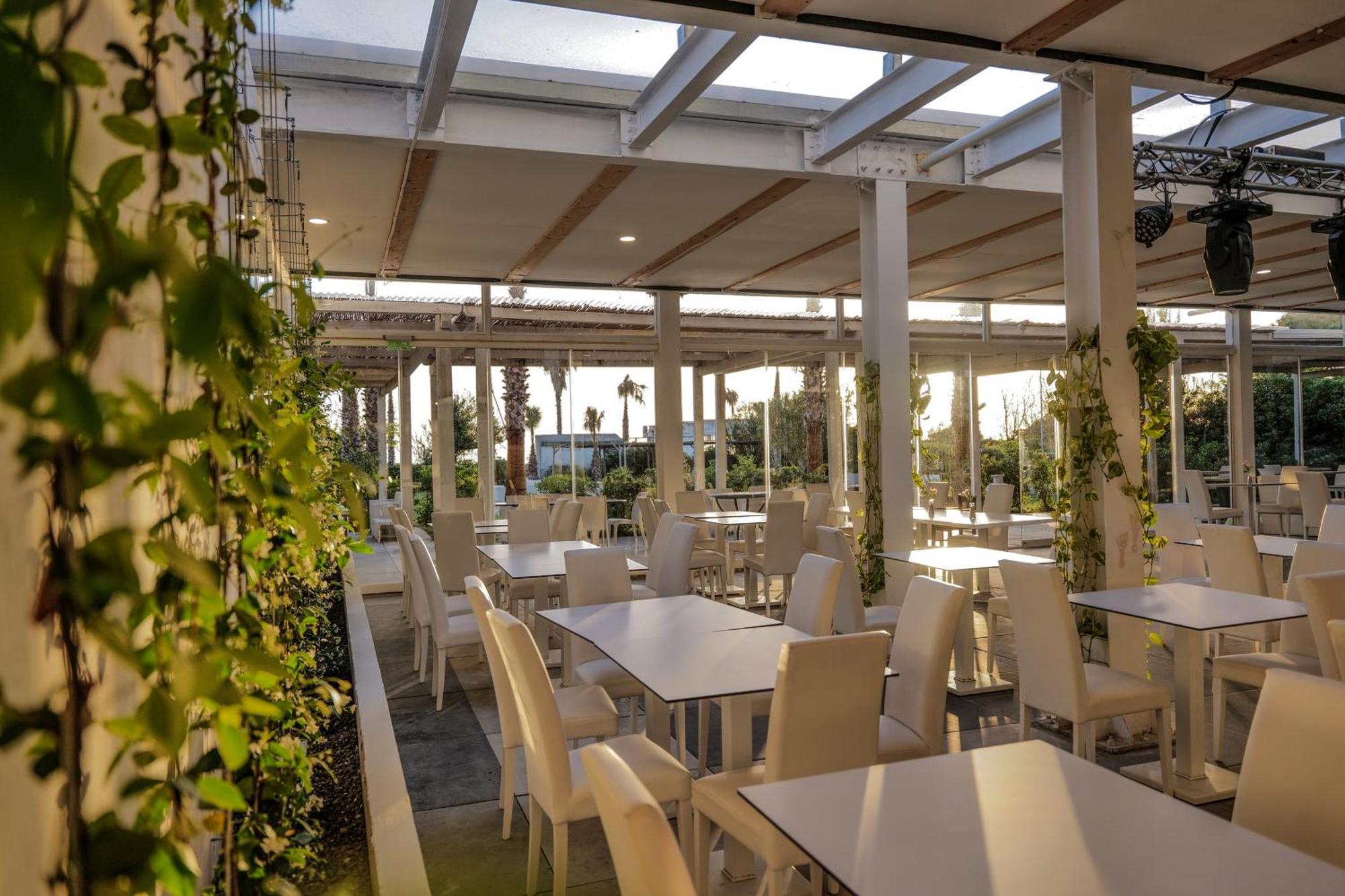 Hotel Artemide Mare Paestum